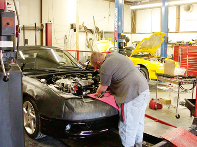 Auto Racing Tour Company on Learn Auto Repair Diagnostics   Auto Racing Tours